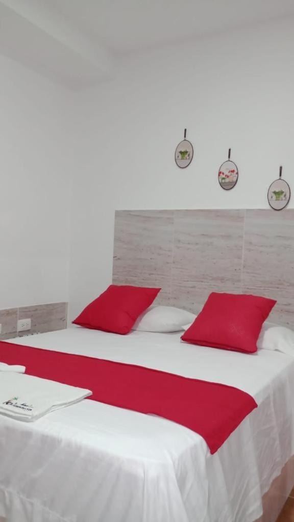 Hostal Kumbaya Санта Марта Екстериор снимка