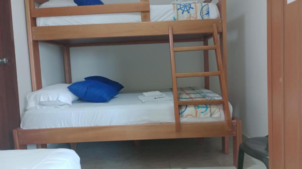Hostal Kumbaya Санта Марта Екстериор снимка